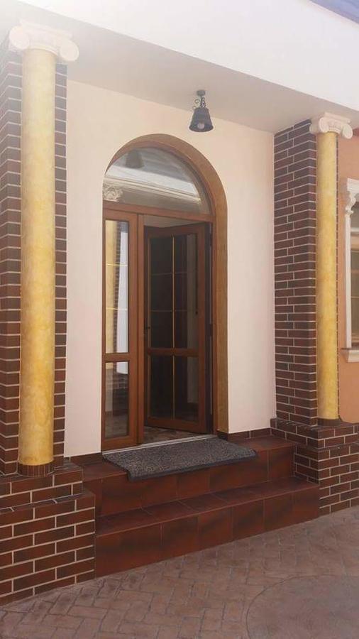 Отель Casa Onyx Тыргу-Жиу Экстерьер фото